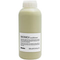 Davines MOMO Conditioner, 1000ml light green bottle with white cap and label.