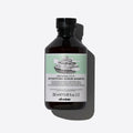 Davines NaturalTech Detoxifying Scrub Shampoo, 250ml dark bottle with light green and white label.